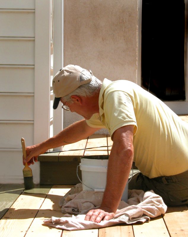 Deck Rail Staining in Waco, TX